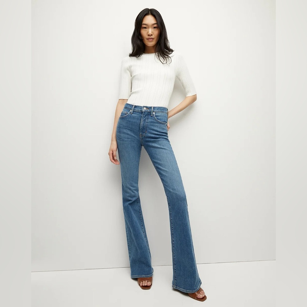 NWT Veronica Beard “Beverly” flared leg jeans, faded light wash denim w/ stretch